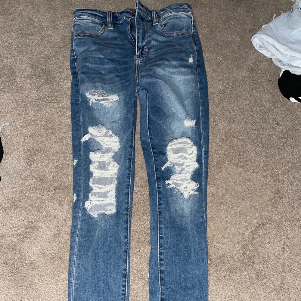 american eagle ripped jeans